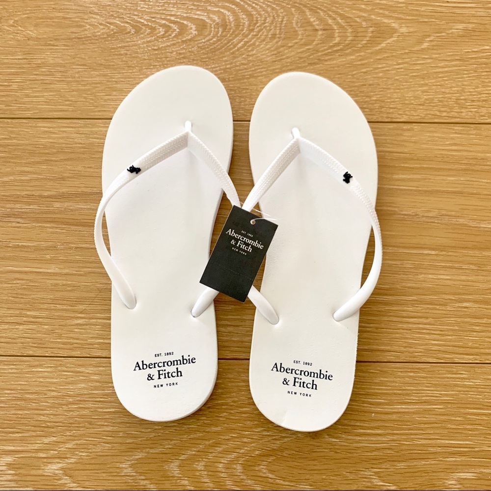 Abercrombie & Fitch Women’s White Flip Flops